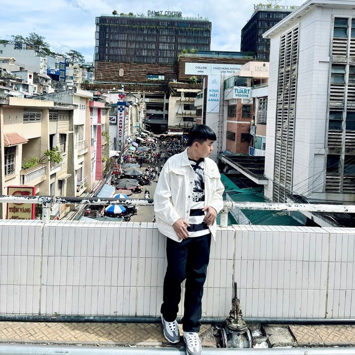 Profile Picture of Mắt Một Mí 🤡 (@datquach0611) on Tiktok