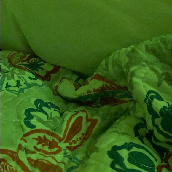 Profile Picture of Abraham Jallah (@abrahamjallah) on Poshmark