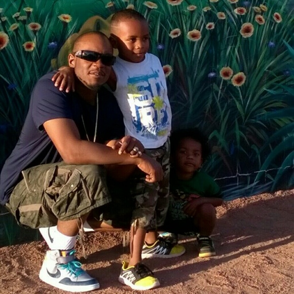 Profile Picture of James Galloway (@tankgalloway) on Poshmark