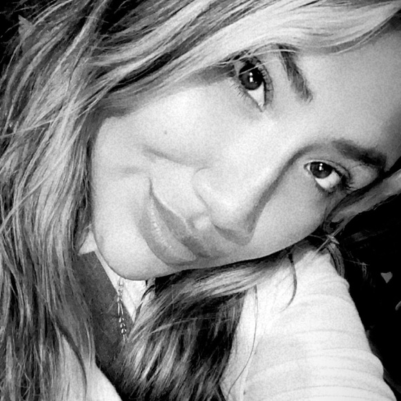 Profile Picture of Rocio Munoz jimenez (@chiina_jmz1) on Poshmark