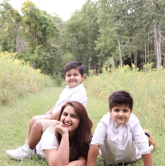 Profile Picture of Sumera Sarfaraz (@somi1986sumera) on Poshmark