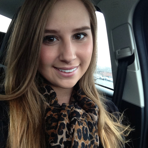 Profile Picture of Alexis Swab (@aswab7) on Poshmark