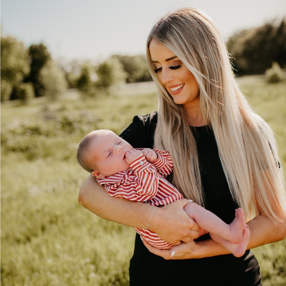 Profile Picture of Whitney Jo (@whitneyjoe1) on Poshmark