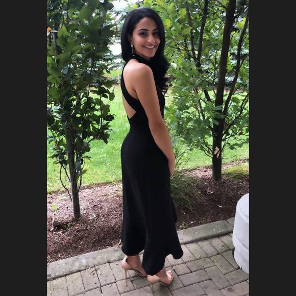 Profile Picture of Mariam Tawadrous (@mtawadrous) on Poshmark