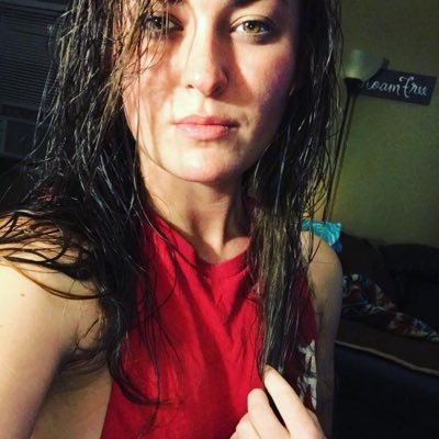 Profile Picture of Brooke Utter (@UtterBrooke) on Twitter