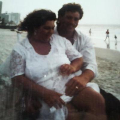 Profile Picture of Michael NVicki Rauch (@MichaelnVicki) on Twitter