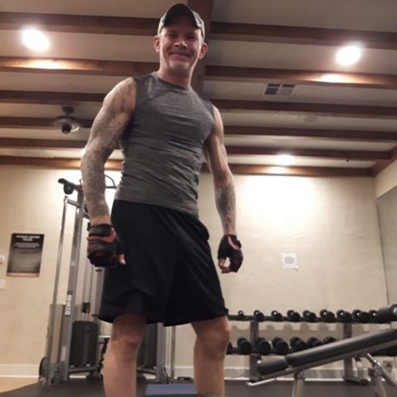 Profile Picture of Adam Bozek (@adambozek1275) on Poshmark