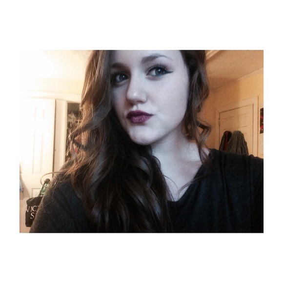 Profile Picture of Jenna Brinkley (@jenna_2564) on Poshmark