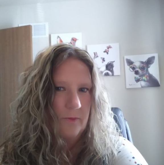 Profile Picture of Steph Langhorst (@stephk9trainer) on Poshmark