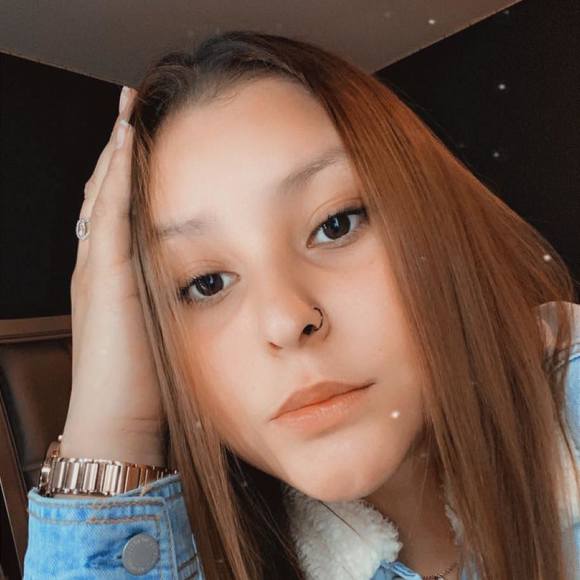 Profile Picture of Dulce Medina (@medina133) on Poshmark