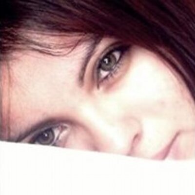 Profile Picture of Carla Andrea Reyes S (@carlareyes23) on Twitter