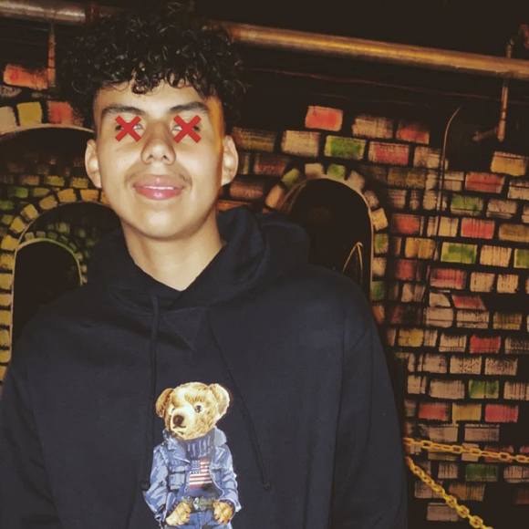 Profile Picture of Alexander Garcia (@alexrrrr) on Poshmark