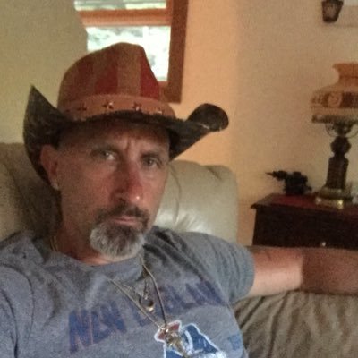 Profile Photo of Daniel Frechette Sr.  ❤️ 🇺🇸 🌱 (@Dfrechette1212) on Twitter