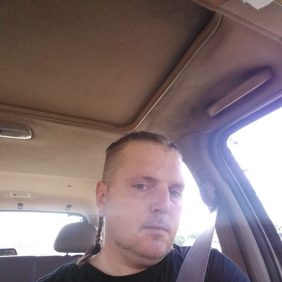 Profile Picture of Devin Darcy (@devinnybk) on Poshmark