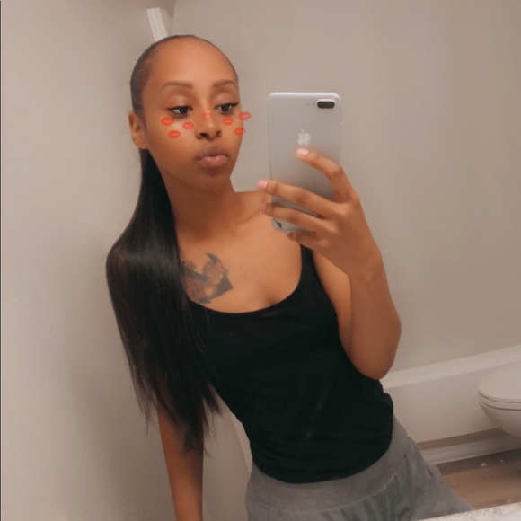 Profile Picture of Semaj Isby (@semaj_isby) on Poshmark