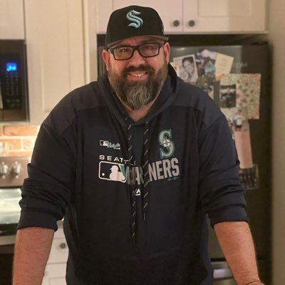 Profile Picture of Brett Dow (@dowizm) on Twitter