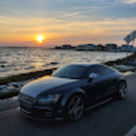 Profile Picture of Devin London (@devinlondon13) on Poshmark