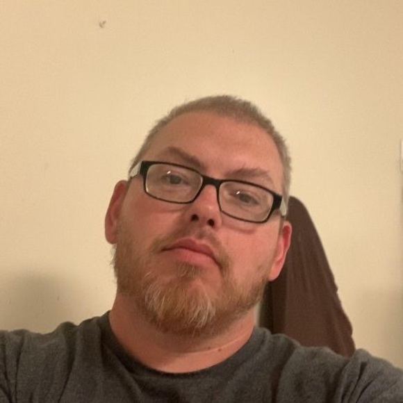 Profile Picture of Chris Vaughn (@fishdaddy020) on Poshmark