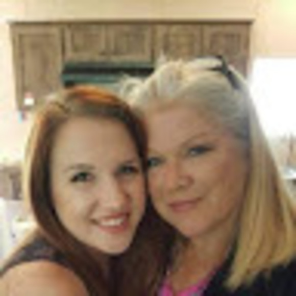 Profile Picture of Jan Canaday gibbs (@jgibbs1245) on Poshmark