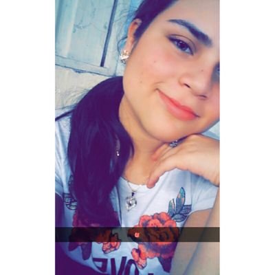 Profile Picture of Veronica Vides (@VeronicaVides1) on Twitter