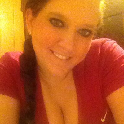 Profile Picture of Heather Ingram (@blueeyebeauty83) on Twitter