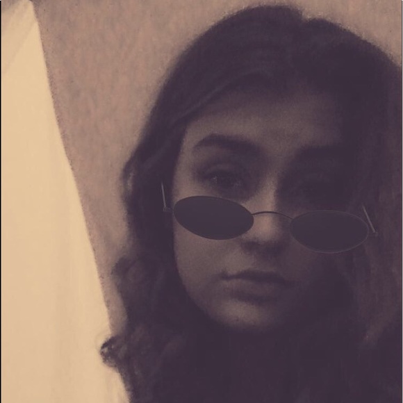 Profile Picture of Olivia Nordman (@luh_lynn2315) on Poshmark