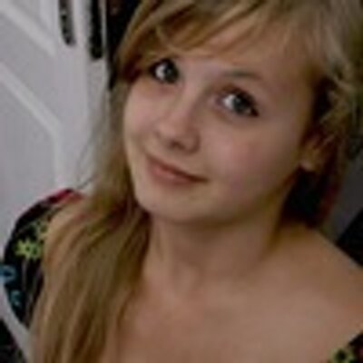 Profile Picture of Chloe Campbell (@ChloeThomasine) on Twitter