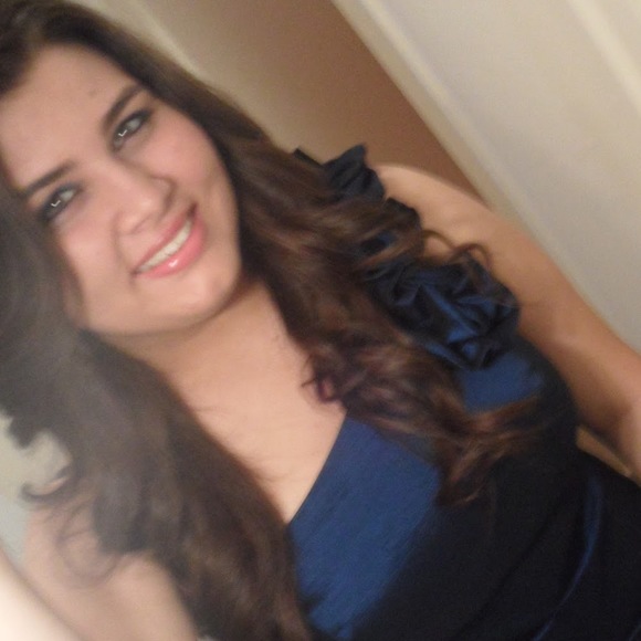 Profile Picture of Lamis Alkhatib (@lamisalkhatib) on Poshmark