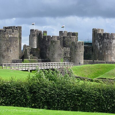 Profile Photo of Caerphilly Castle (@RochesterCastle) on Twitter