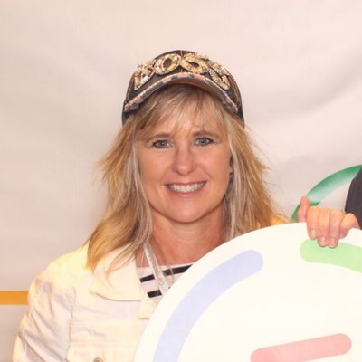 Profile Picture of Jackie Ediger (@jackieediger) on Twitter