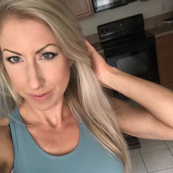 Tabitha Carcaba - Poshmark Profile Picture of Tabitha Carcaba (@utopia643) on Poshmark