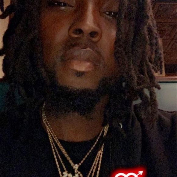 Profile Picture of Krosby Krosby (@splice_322) on Poshmark