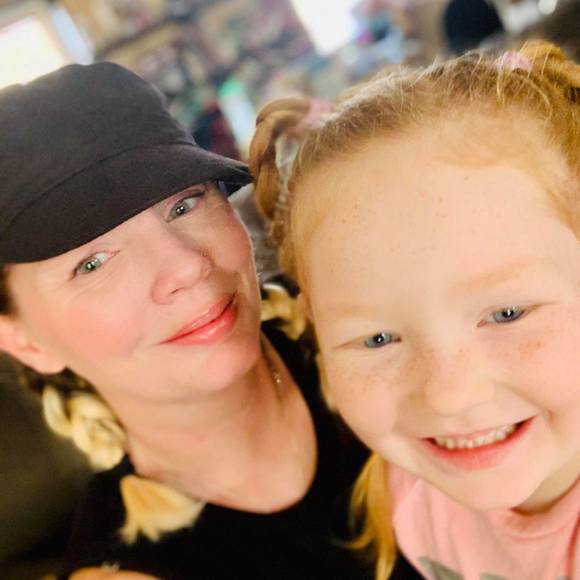 Megan Ebrey - Poshmark Profile Picture of Megan Ebrey (@ebreymegan) on Poshmark