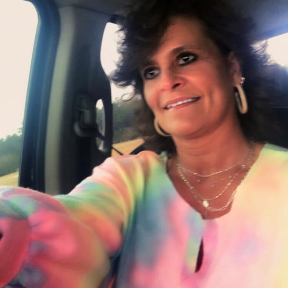 Profile Picture of Julie Williford mackendree (@williford1513) on Poshmark
