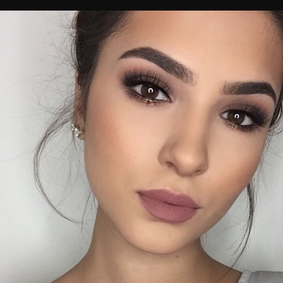Profile Picture of Madison Siurek (@madison5siurek) on Poshmark