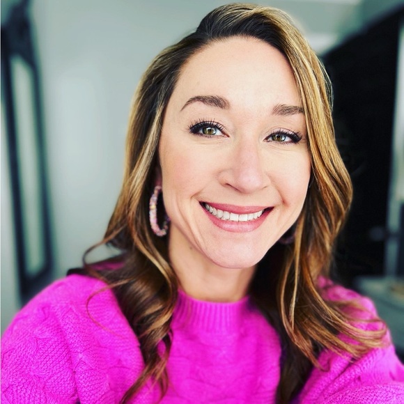 Profile Picture of Briana Wigley (@brianawigley) on Poshmark