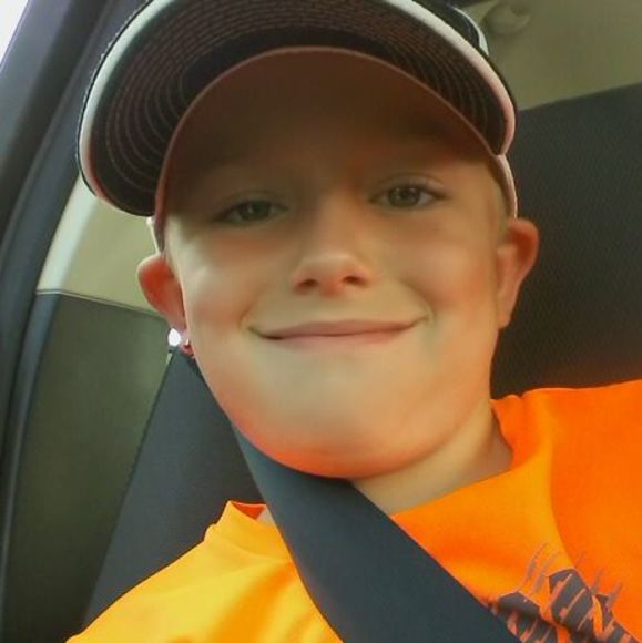 Profile Picture of Landon Schiermeyer (@l_schiermeyer) on Poshmark