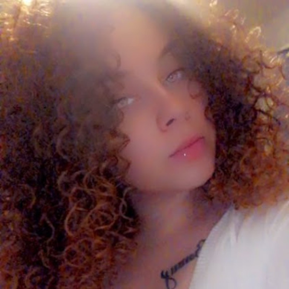 Profile Picture of Savannah Mewhinney (@smewhinney57) on Poshmark