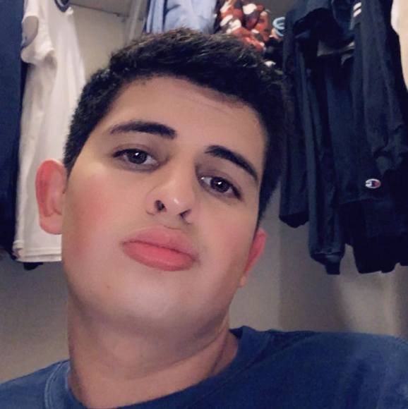 Profile Picture of Matthew Quintero (@mattquintero10) on Poshmark