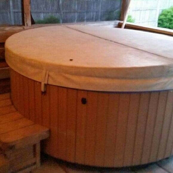 Profile Picture of Dierdra Oborny (@doborny) on Poshmark