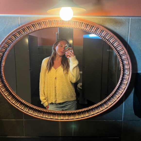 Profile Picture of Maddie Hilaski (@mhilaski) on Poshmark