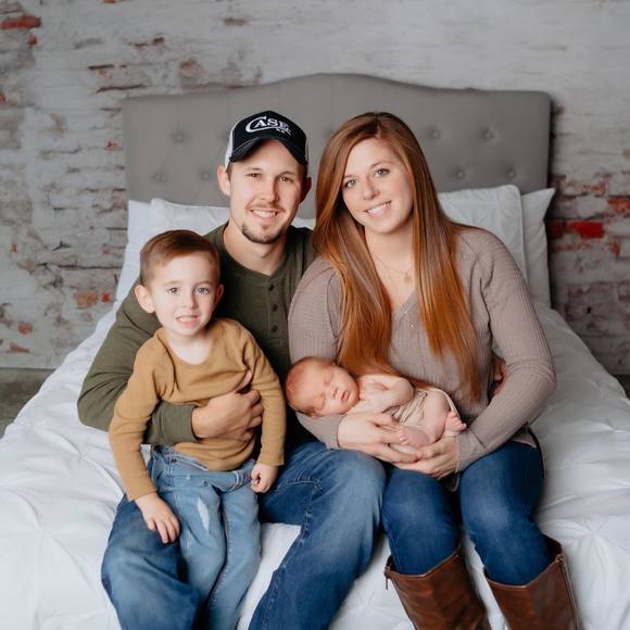 Profile Picture of Nicole Fishburn (@rngann) on Poshmark