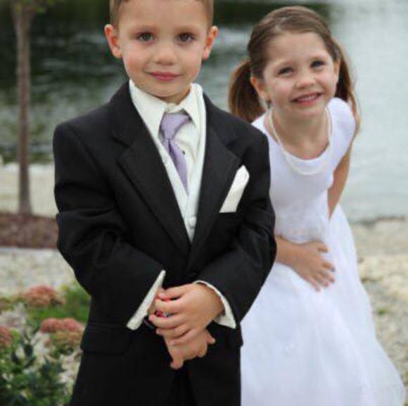 Profile Picture of Isaac Bruskiewicz (@ibruskiewicz) on Poshmark