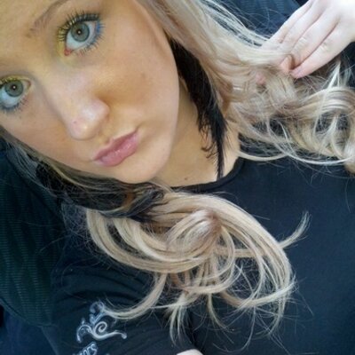 Profile Picture of Kellie Lauzon (@KellieLauzon) on Twitter