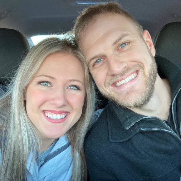 Alexa Kinney semple - Poshmark Profile Picture of Alexa Kinney semple (@alexasemple) on Poshmark