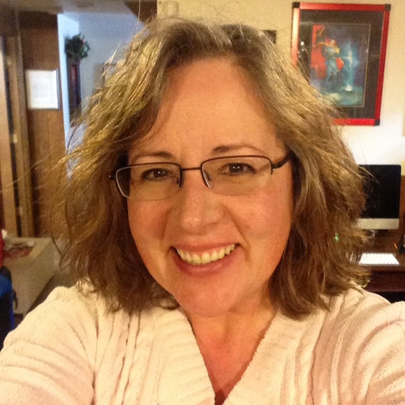 Profile Picture of Paula Barron (@paulampbarron) on Poshmark