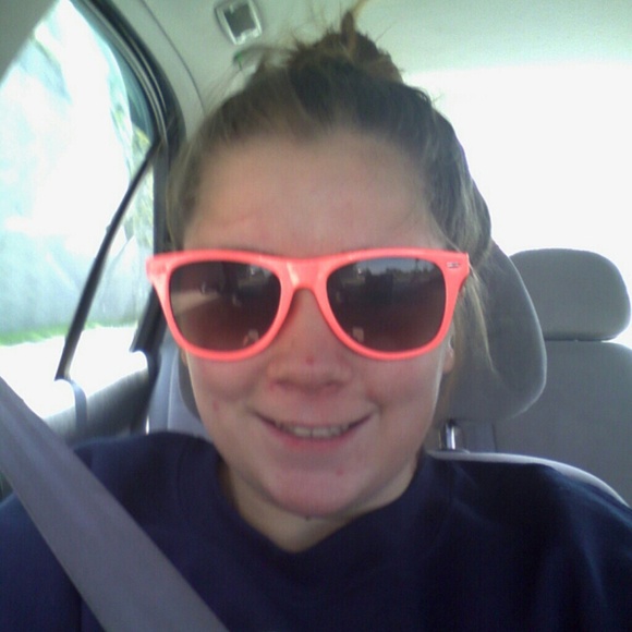 Profile Picture of Alysann Brownrigg (@alysann96) on Poshmark
