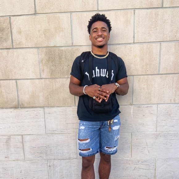 Profile Picture of Jeremy Prince (@princejeremy21) on Poshmark