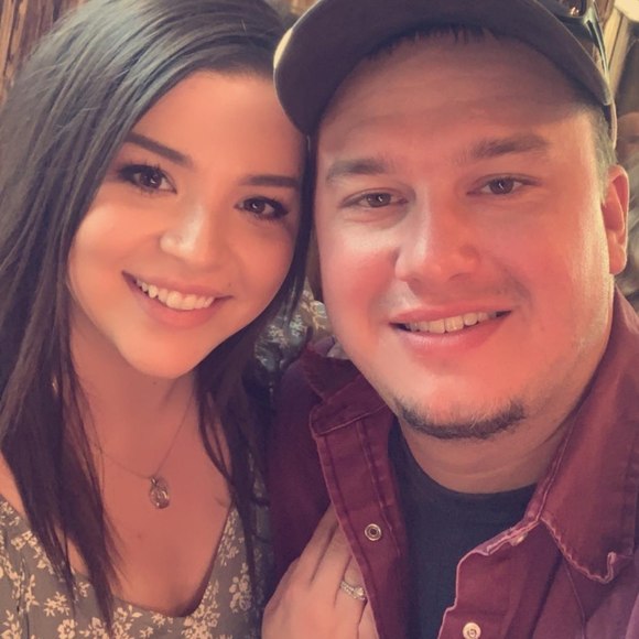 Profile Picture of Hannah Gatzemeyer (@hannahmarie1534) on Poshmark