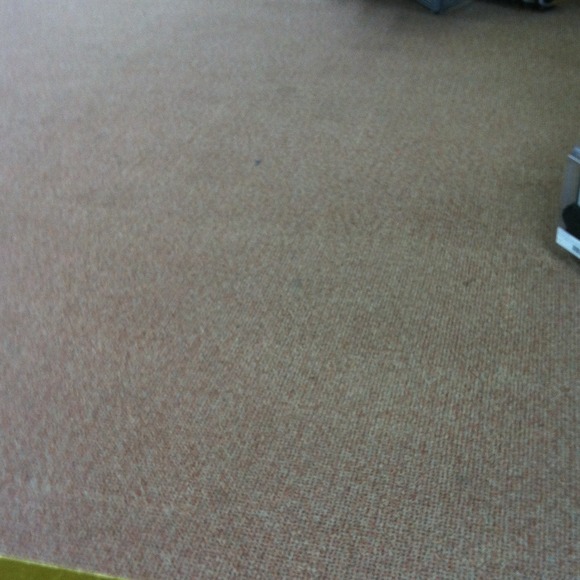 Profile Picture of Austin Guiler (@austin1994) on Poshmark